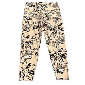 Aerie Tan and Black Leggings with Form-Fitting Seamless Design